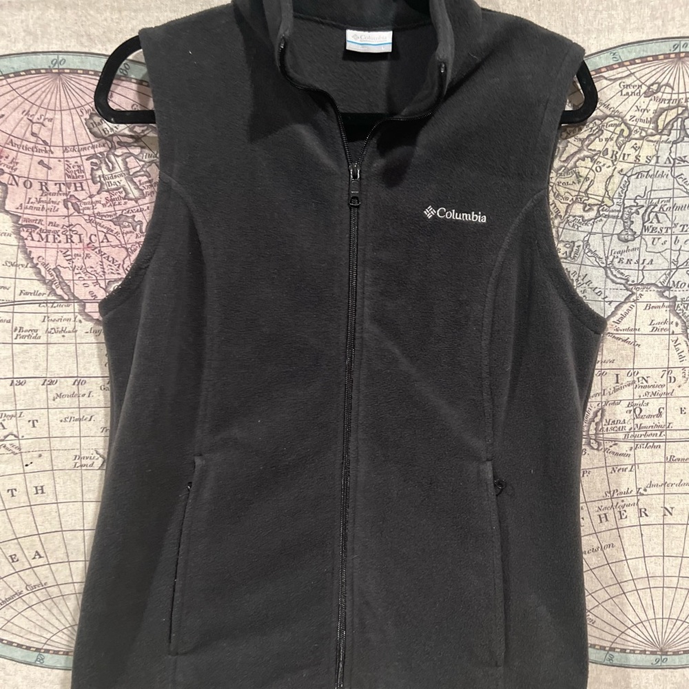 Columbia Black Fleece Zip Up Vest